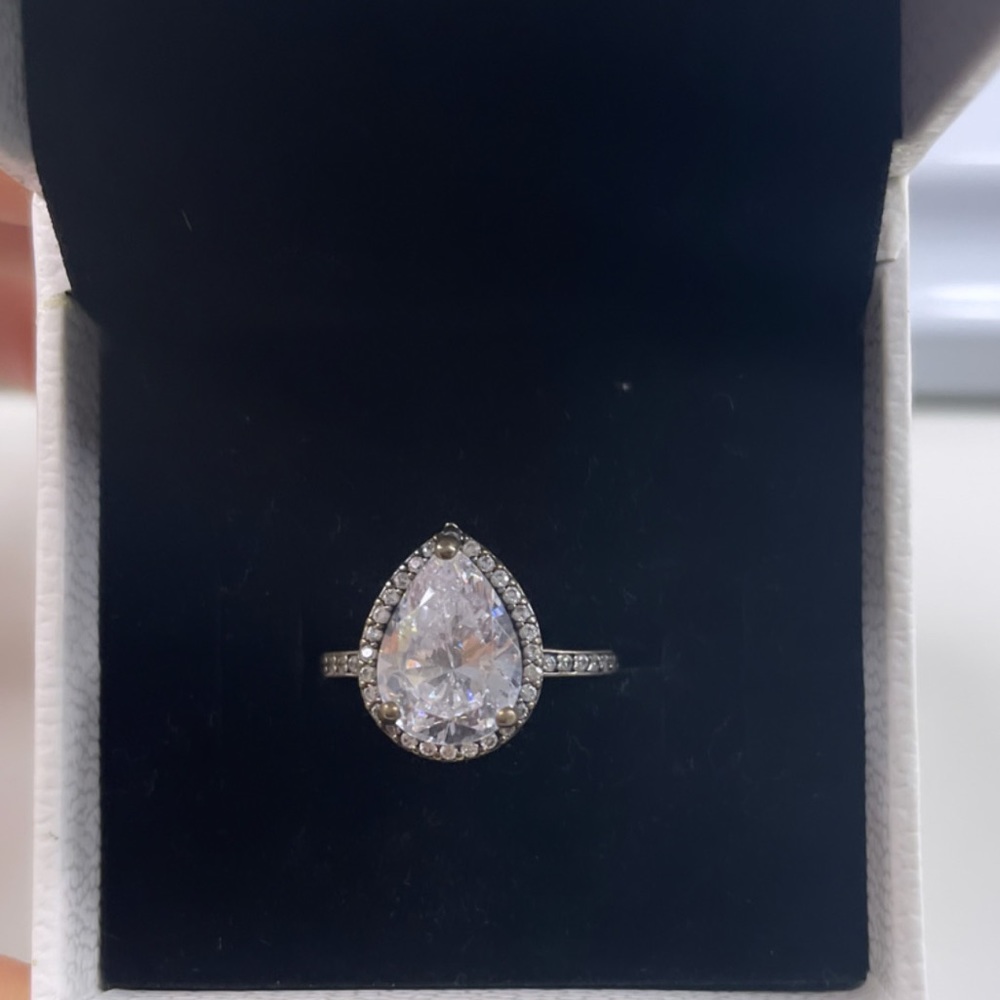 Pandora Sparkling Teardrop Ring